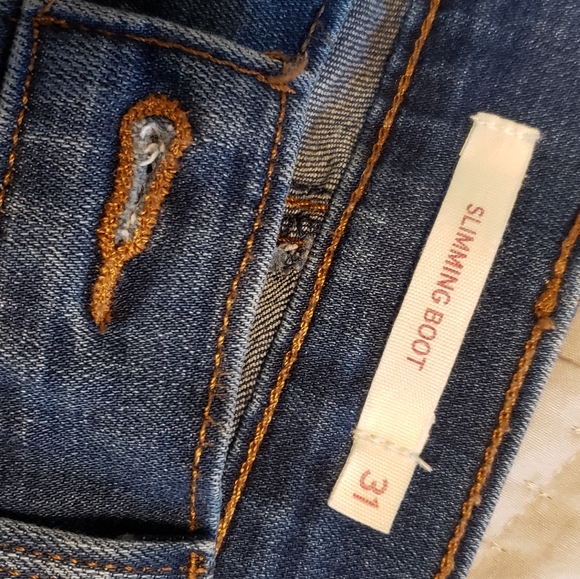 Levi's Strauss & Co. Jeans size 31 slimming boot - Picture 6 of 6